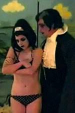 Watch Teenage Bikini Vampire Xmovies8