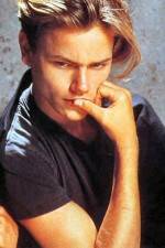 Watch RIVER PHOENIX: FINAL 24 Xmovies8