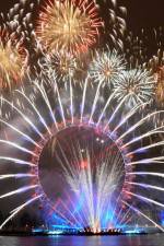 Watch New Year\'s Eve Fireworks From London Xmovies8